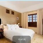 Mareas Villa *